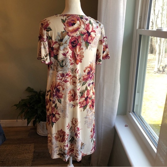 Hem & Thread Floral Multicolor Ruffle Sleeve Shift T-Shirt Swing Dress M - Picture 2 of 10